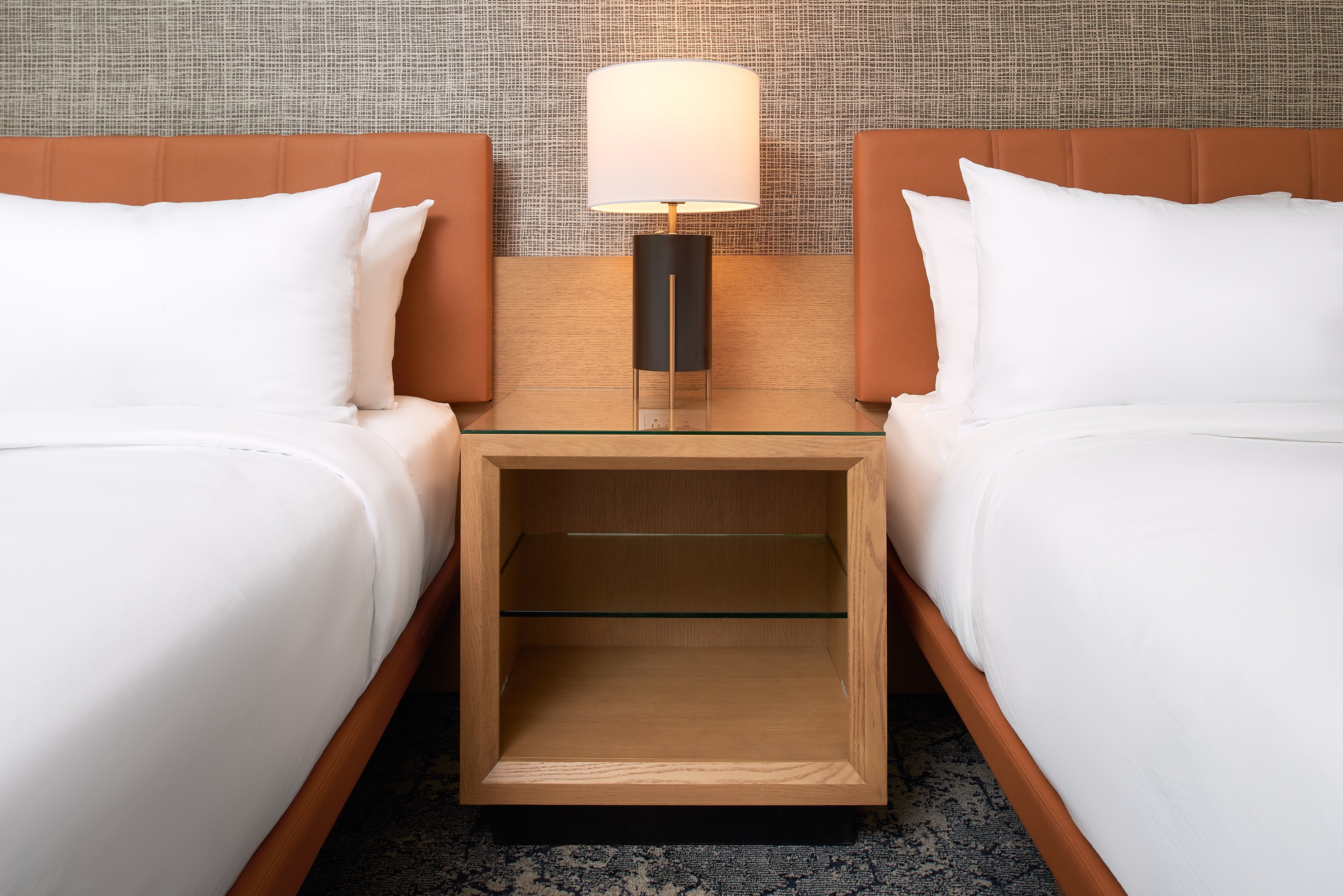 Sheraton by Marriott_Niagara Falls NY_Nightstand