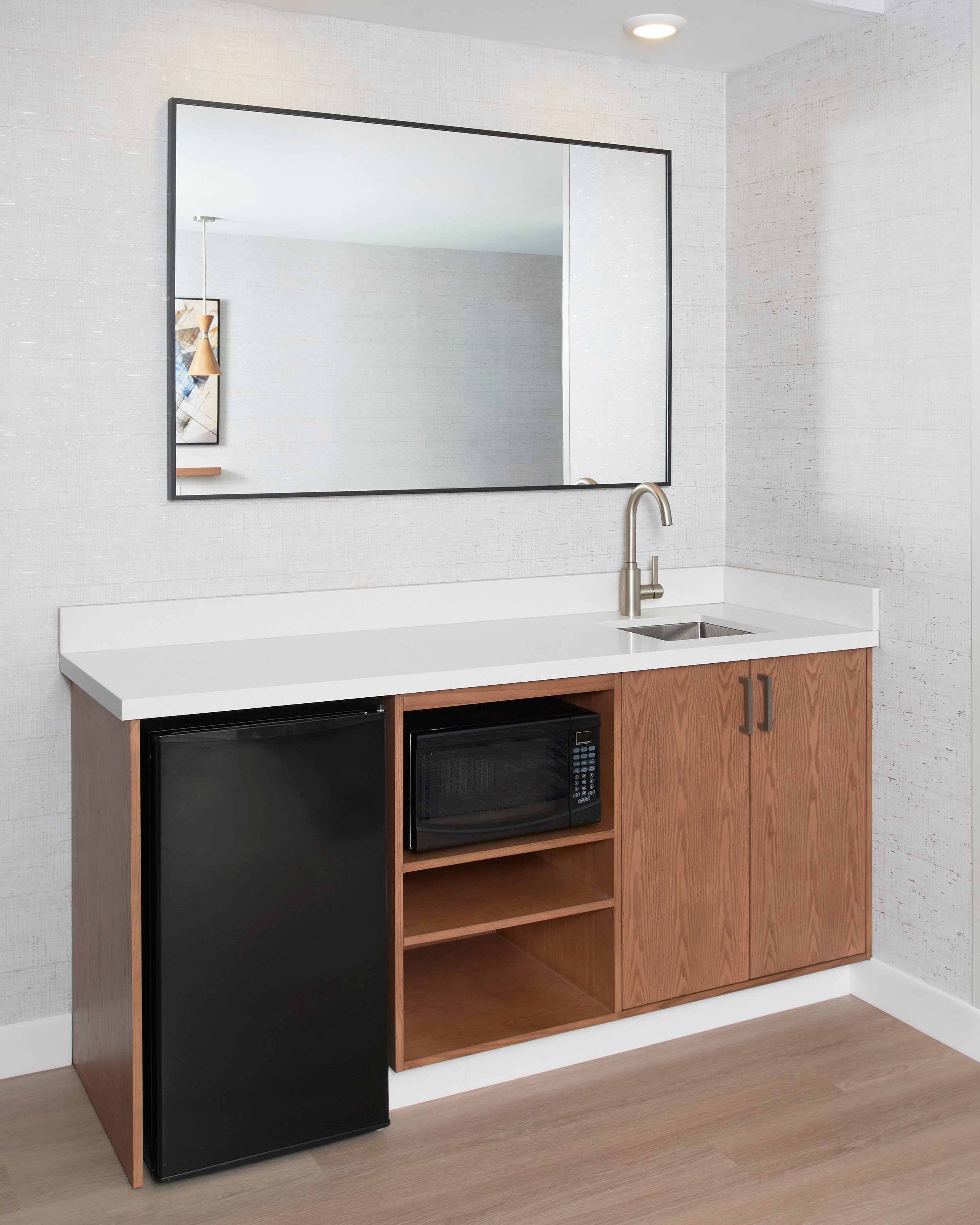 embassy suites_wet bar 1